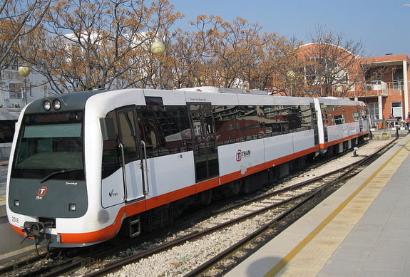 Die Strassenbahn kehrt  nach 6 Jahren Wartezeit nach Dénia zurück