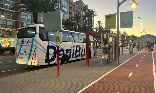 Protest gegen den Stadtbus von Dénia